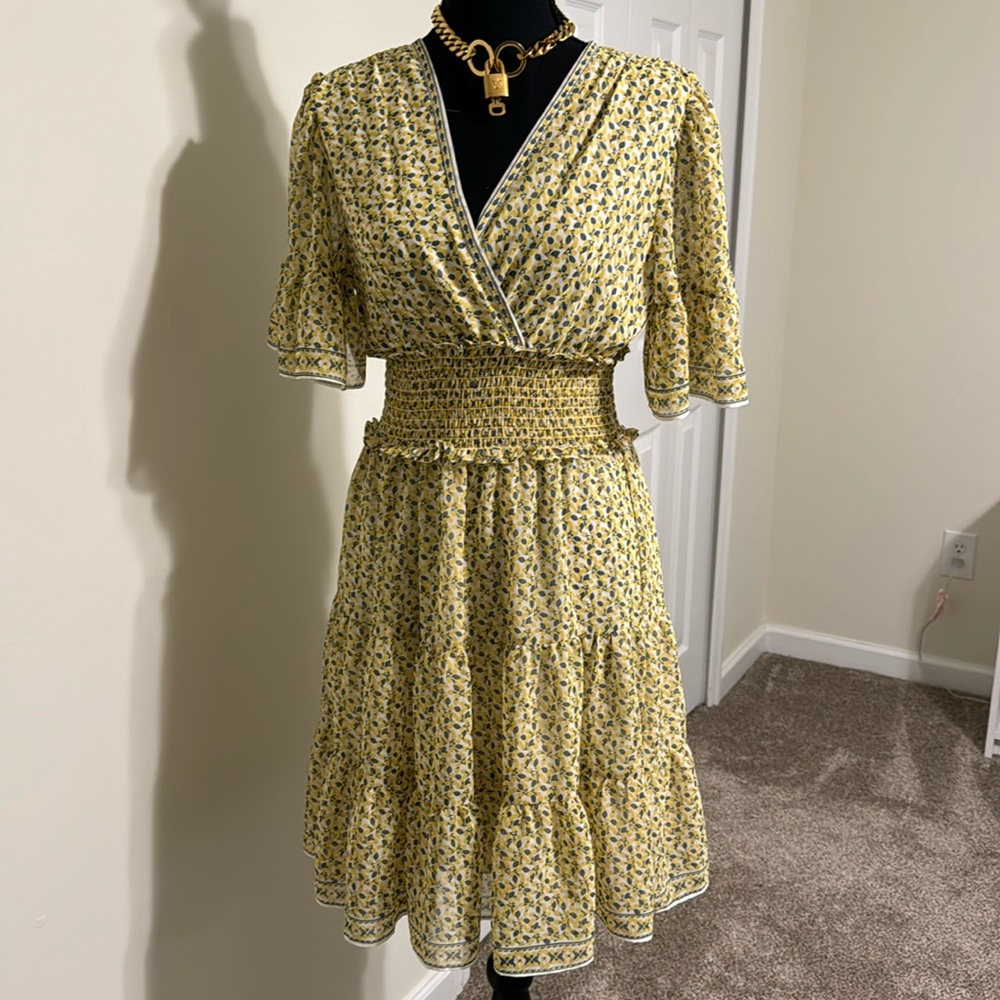 Max Studio V neck Lemon dress S